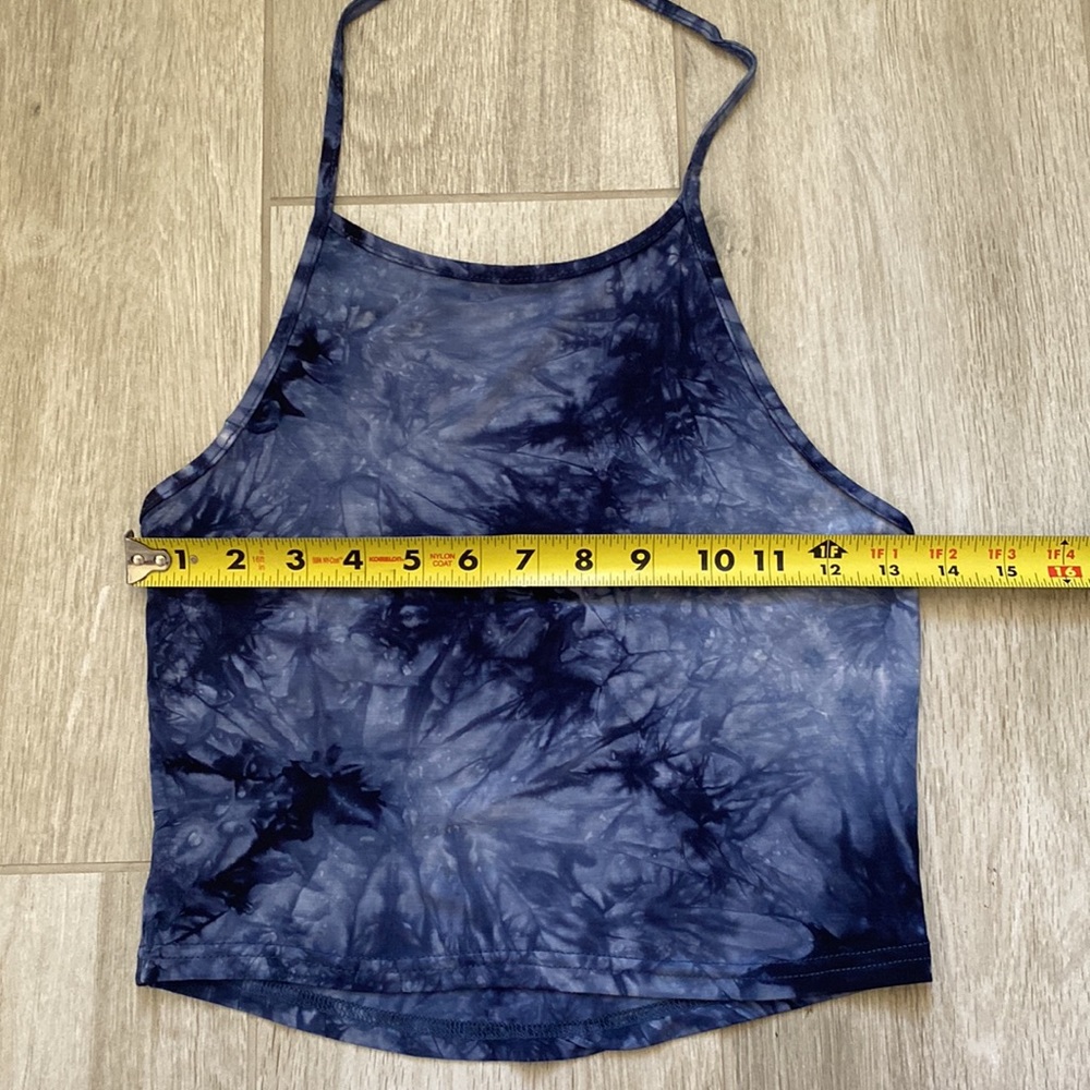 Shades of Blue Tie Dye Halter Top With Tie Neck Size Small - Picture 5 of 8